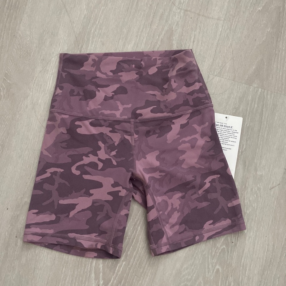 Pink camo align short NWT